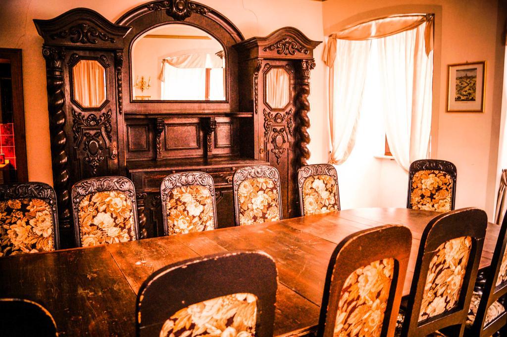 Schlosshotel Hoefingen レーオンベルク エクステリア 写真