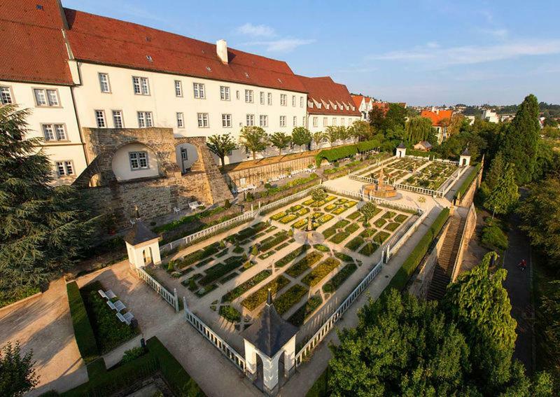 Schlosshotel Hoefingen レーオンベルク エクステリア 写真